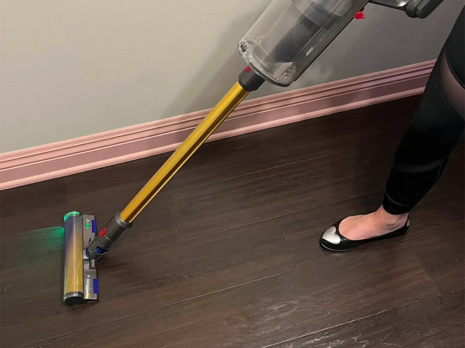 What Is The Best Electric Broom To Buy