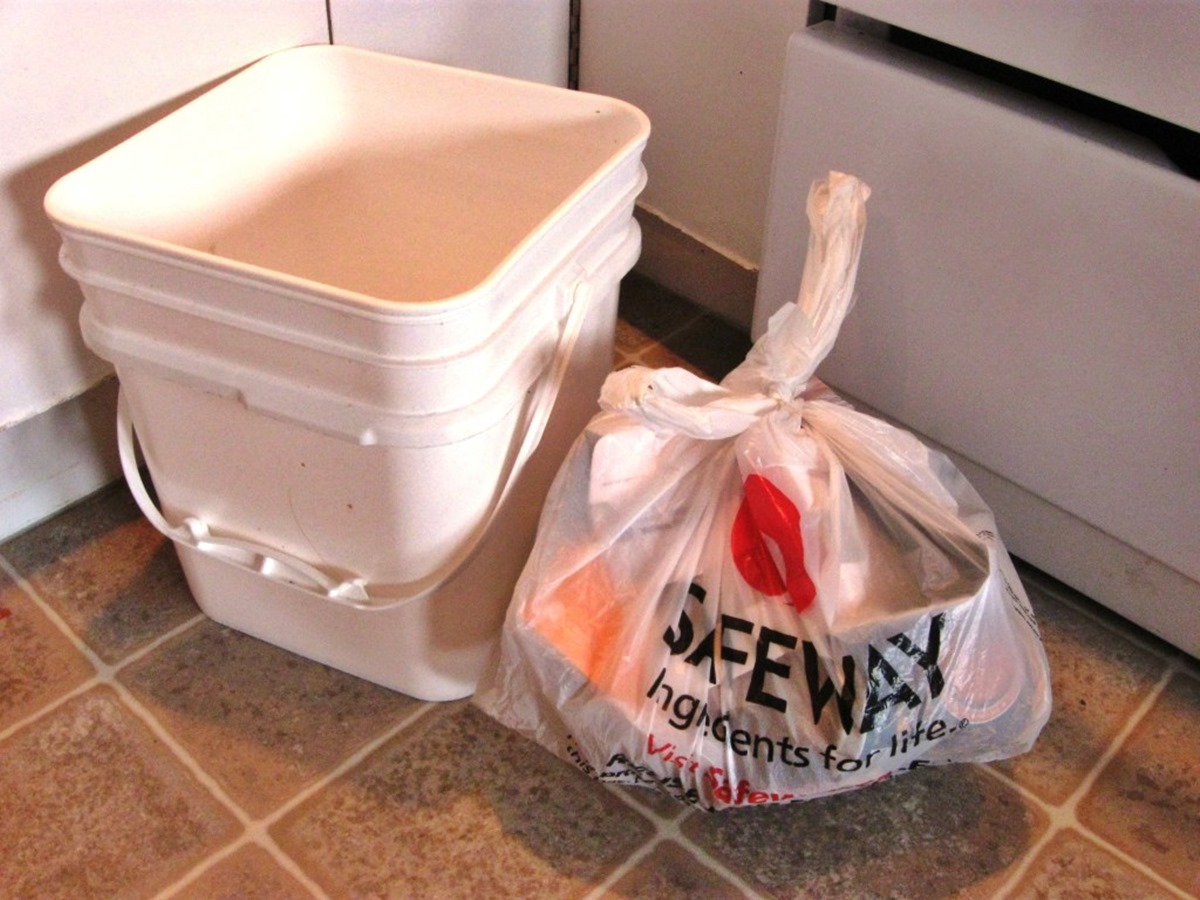 what-size-of-trash-can-is-for-grocery-bags