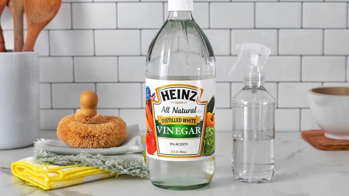 What Vinegar To Use For Cleaning
