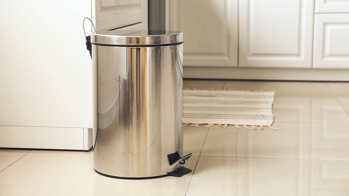 Where To Put Trash Can In Kitchen