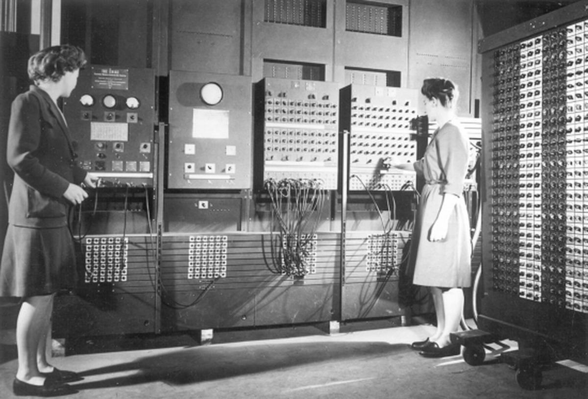 Who Built The First Electronic Computer