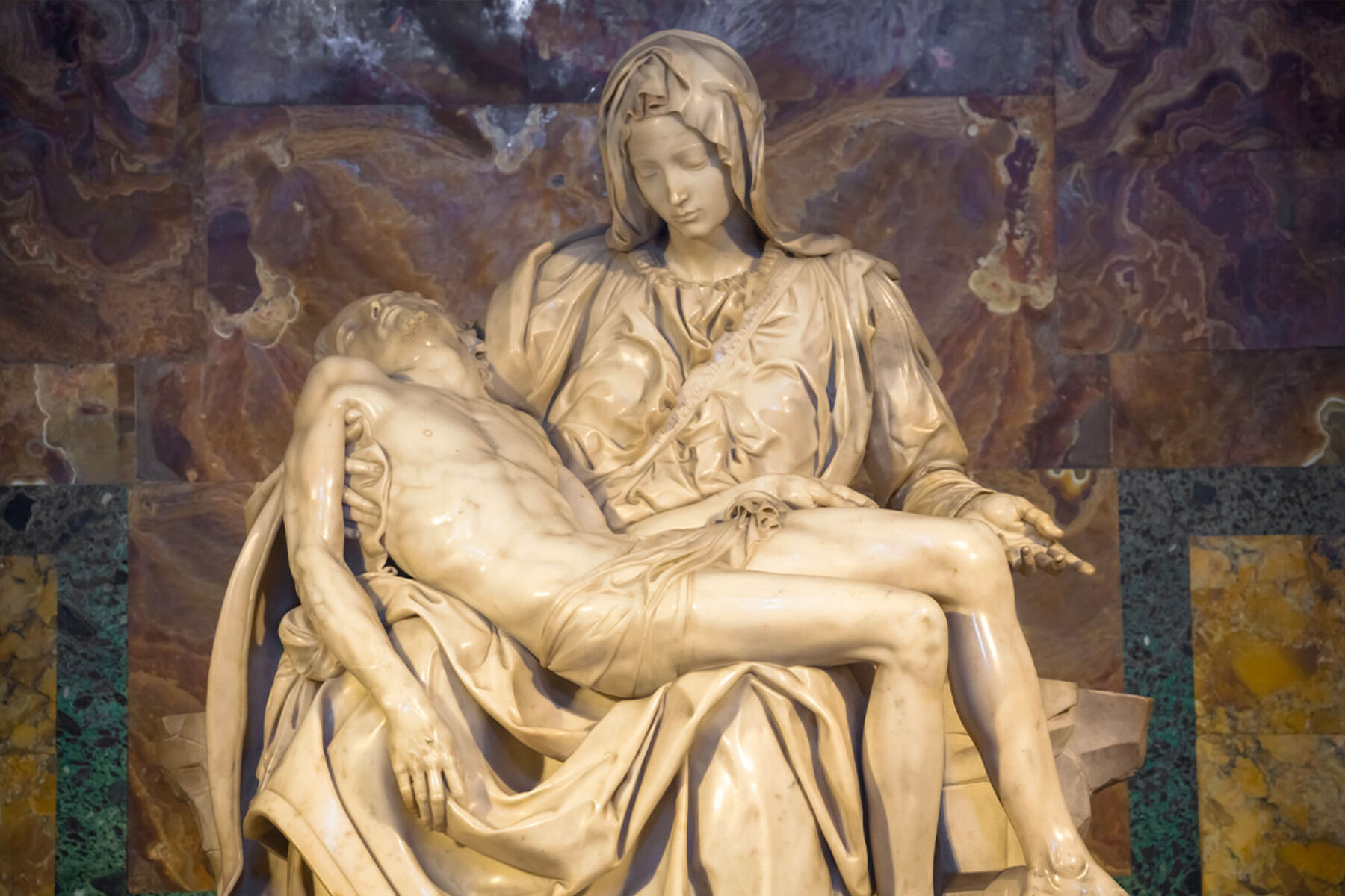 Who Made The Pietà Sculpture