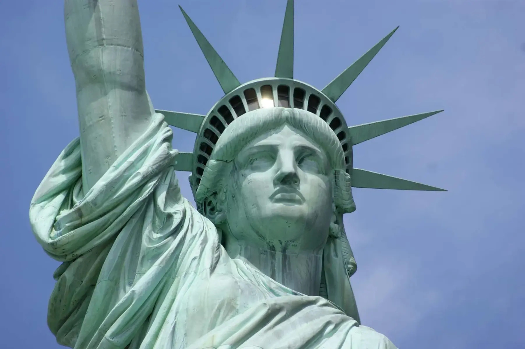 who-was-the-sculptor-of-the-statue-of-liberty