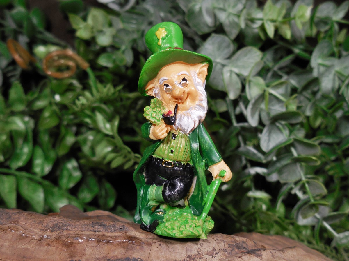 12-best-leprechaun-figurine-for-2023