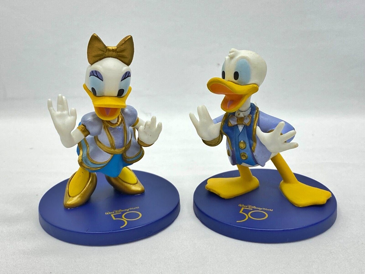 13 Best Daisy Duck Figurine for 2024