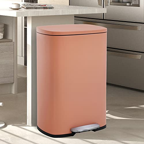 13 Gallon Kitchen Trash Can with Lid