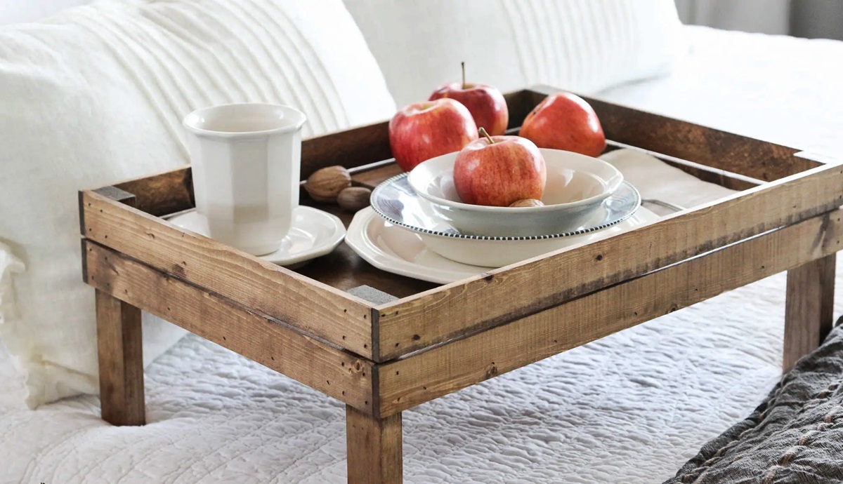 15-amazing-breakfast-in-bed-tray-for-2023