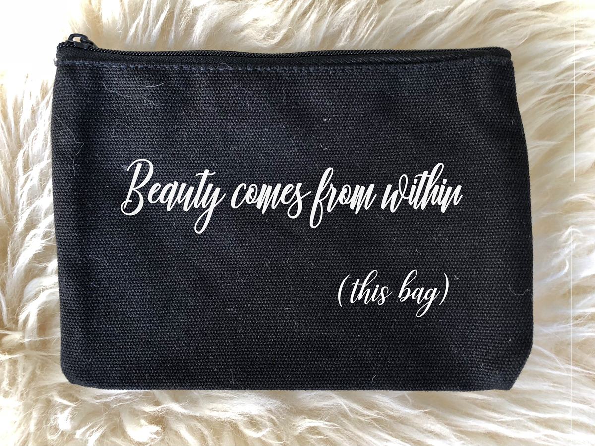 15-unbelievable-funny-cosmetic-case-for-2023