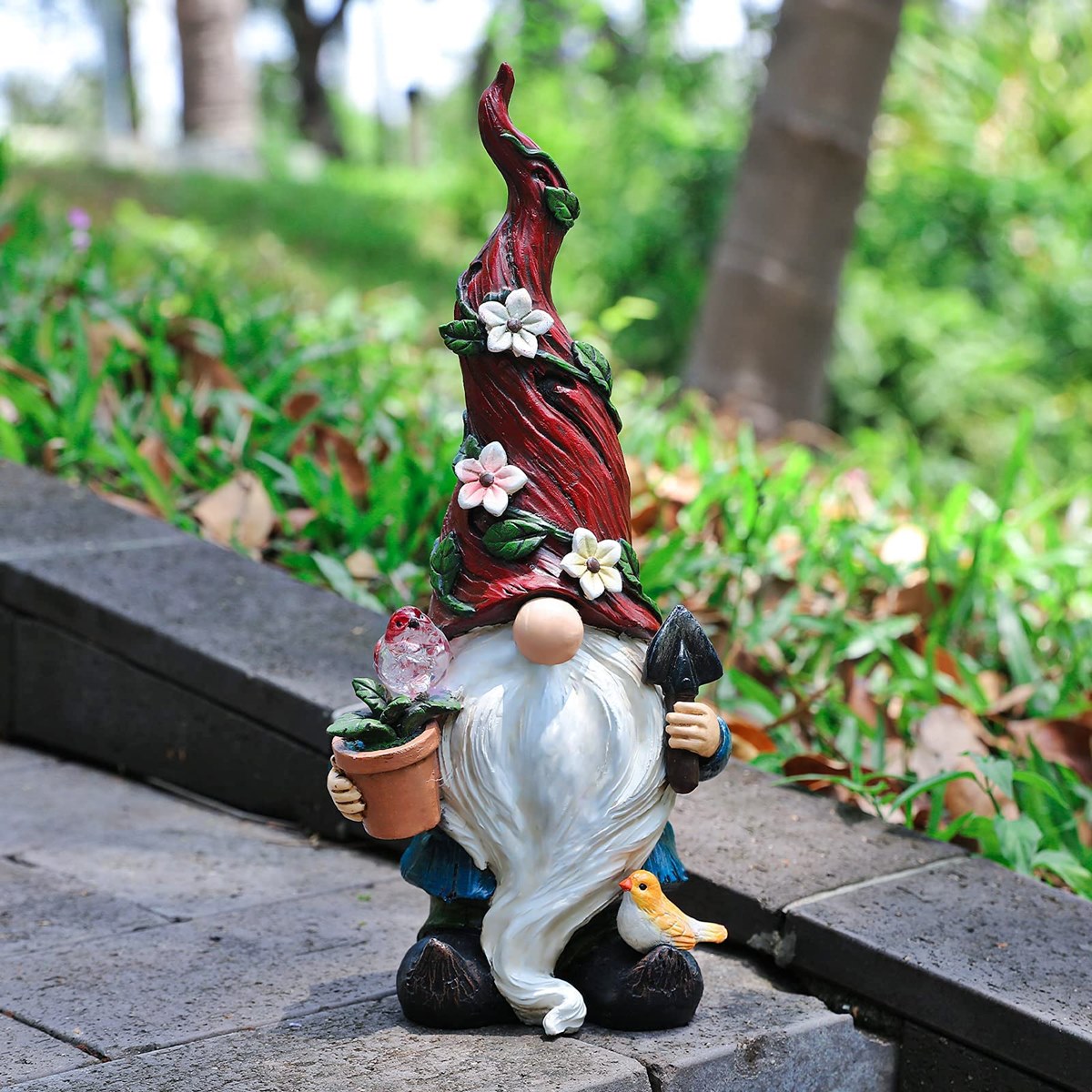 8-amazing-gnome-figurine-for-2023