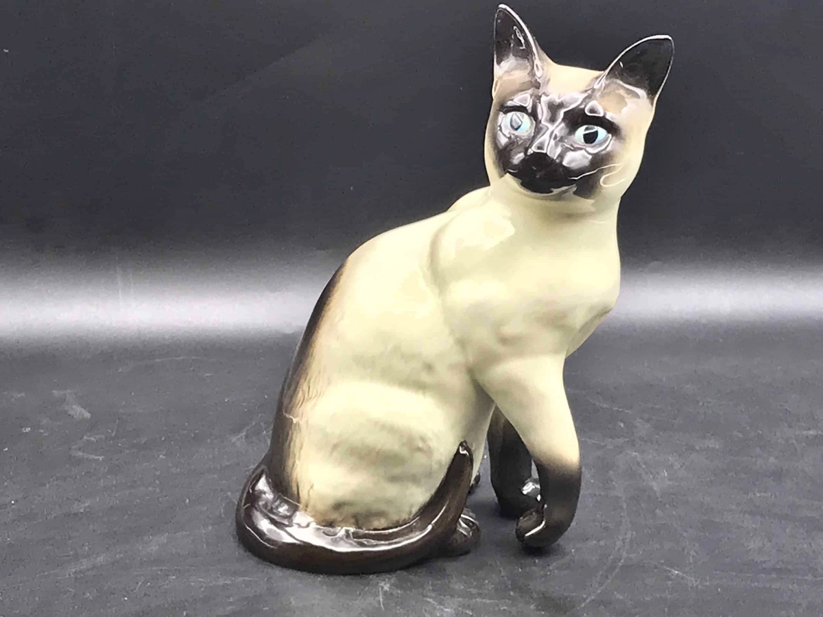 8 Incredible Siamese Cat Figurine for 2024