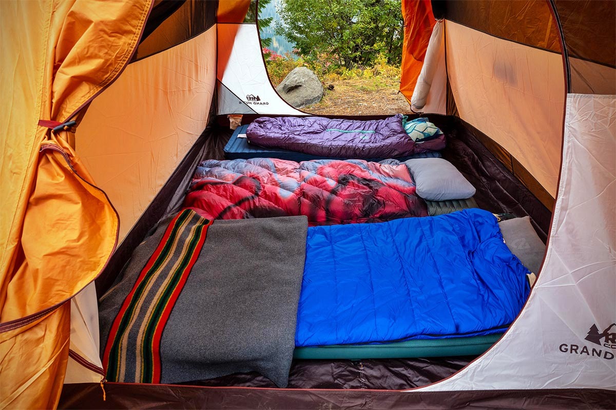 8 Superior Camping Blanket for 2024