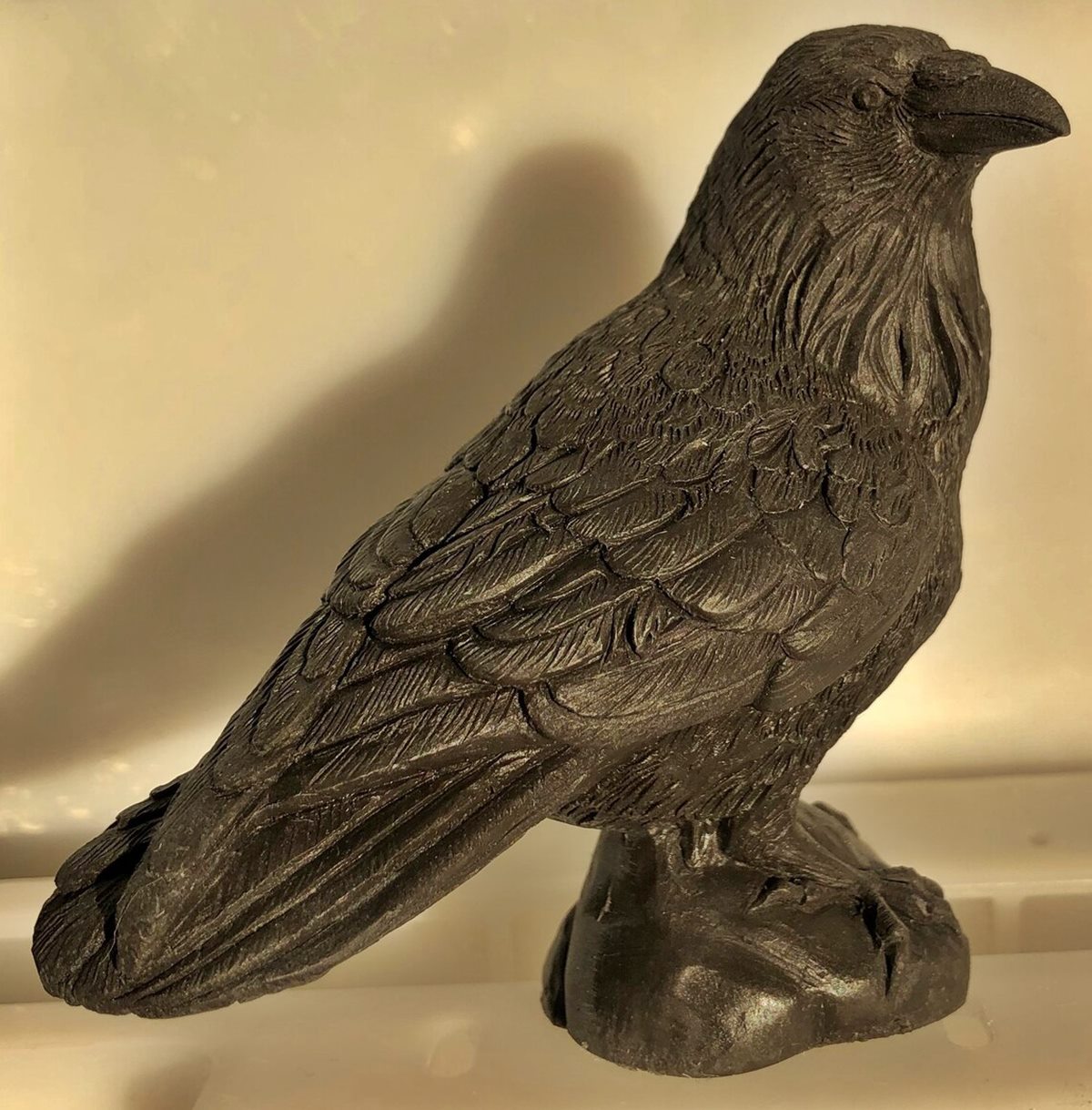 9 Amazing Crow Figurine for 2024