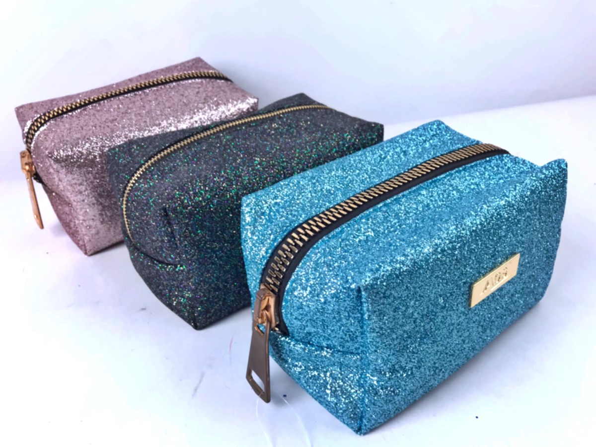9 Incredible Glitter Cosmetic Case for 2024