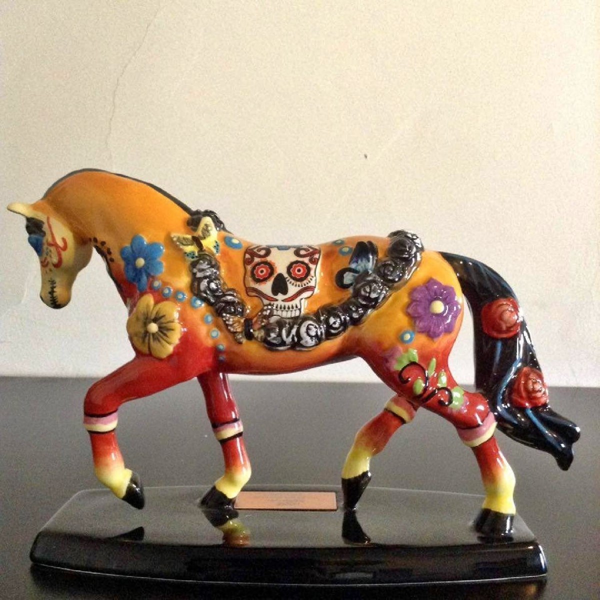 9 Superior Horse Of A Different Color Figurine for 2024