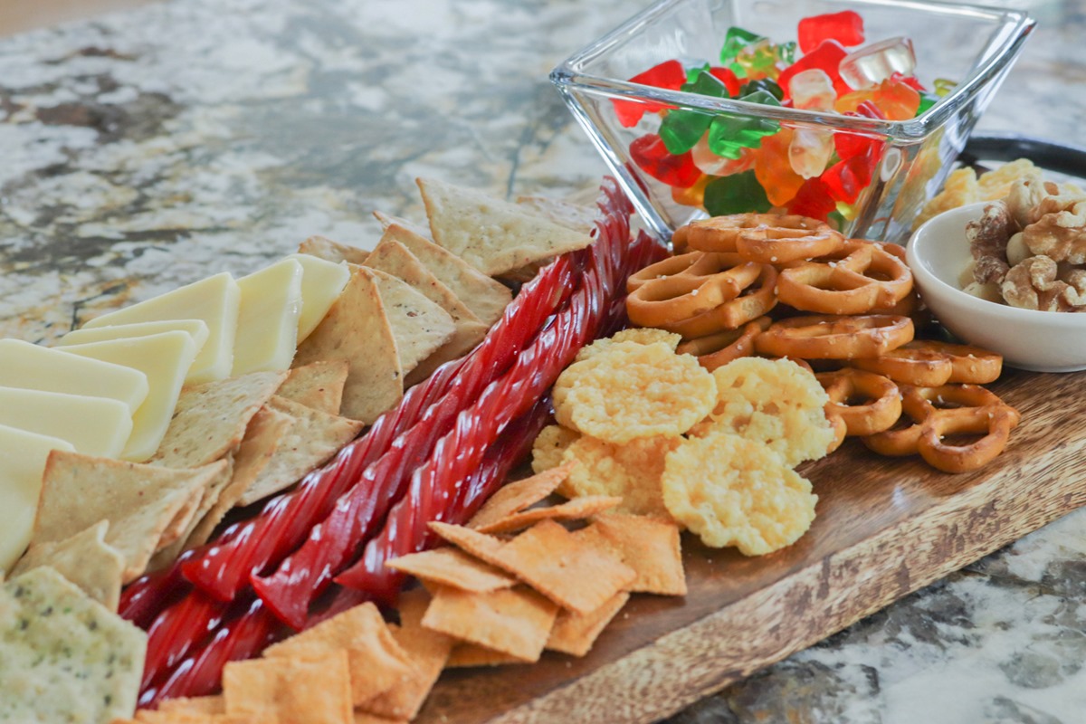 9 Unbelievable Snack Tray for 2024