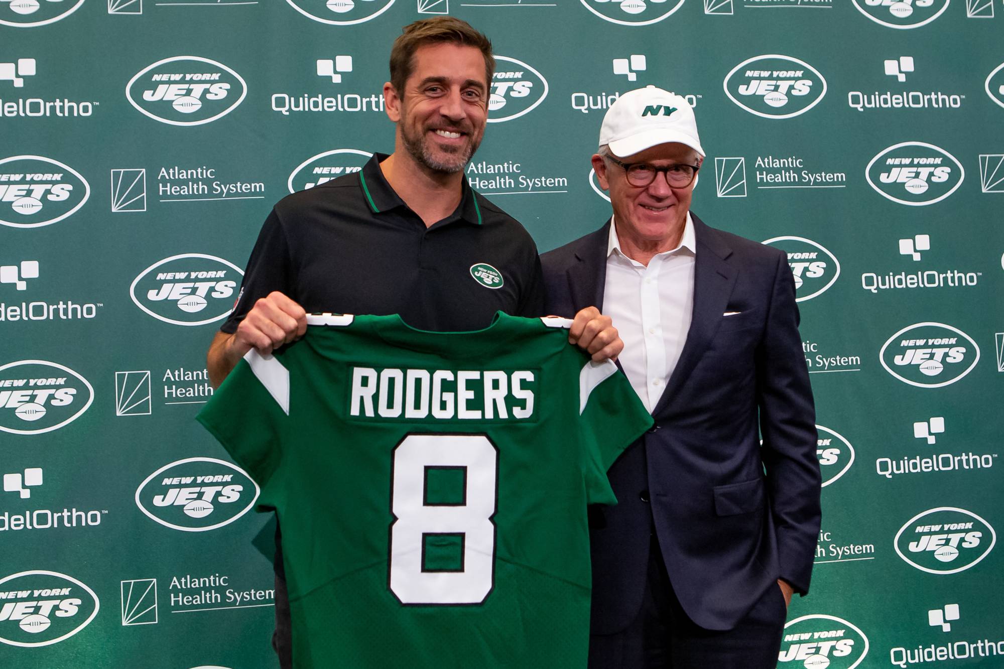 Aaron Rodgers Returns To Jets Practice As 21-Day Window Opens
