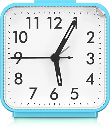 AMIR Analog Alarm Clock, Silent Non Ticking Small Clock, Travel Alarm Clock with Snooze & Light, Ascending Beep Sounds, Battery Operated Loud Alarm Clock for Bedroom, Bedside, Desk