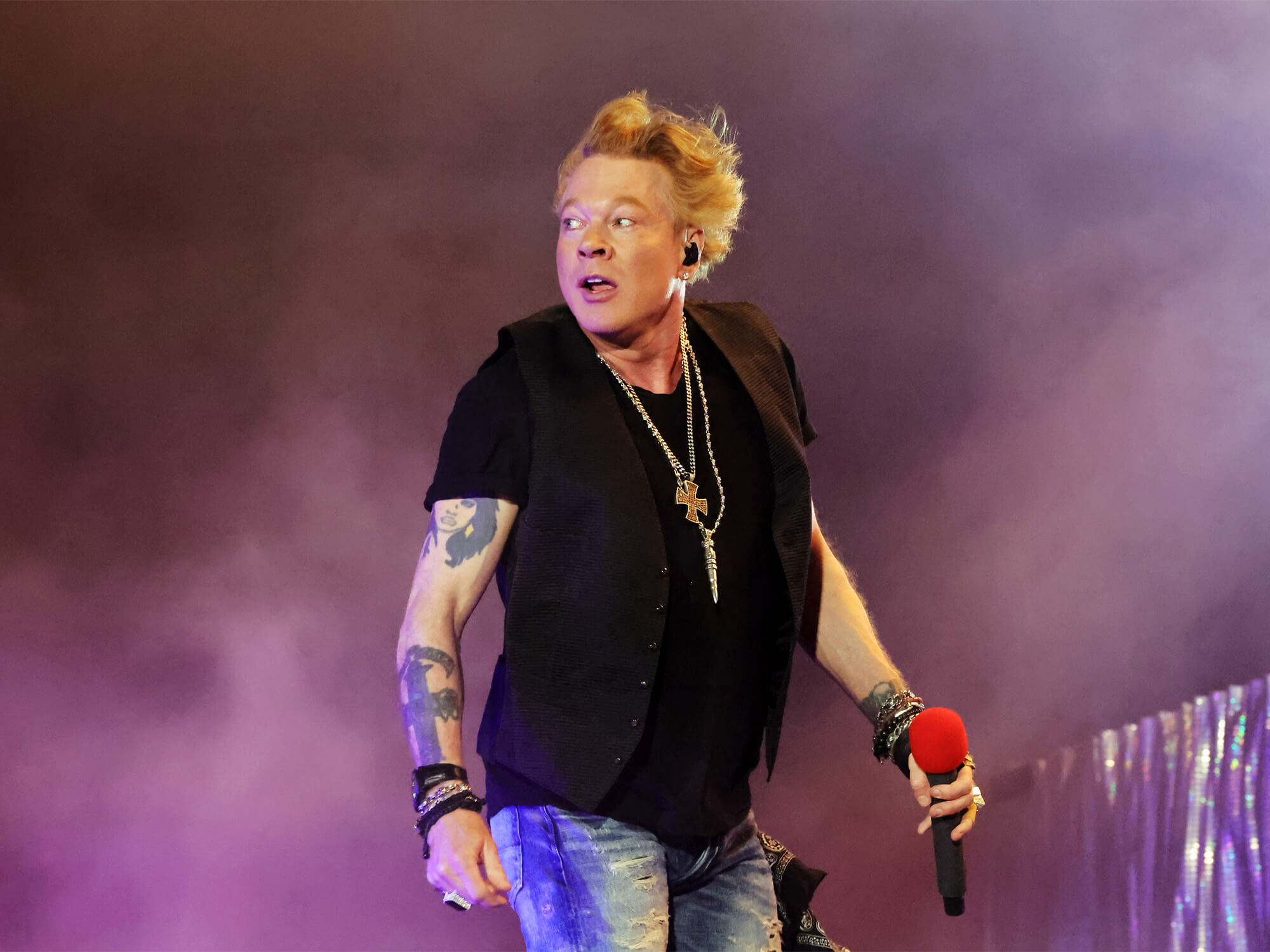 axl-rose-faces-lawsuit-alleging-sexual-assault-by-former-penthouse-model