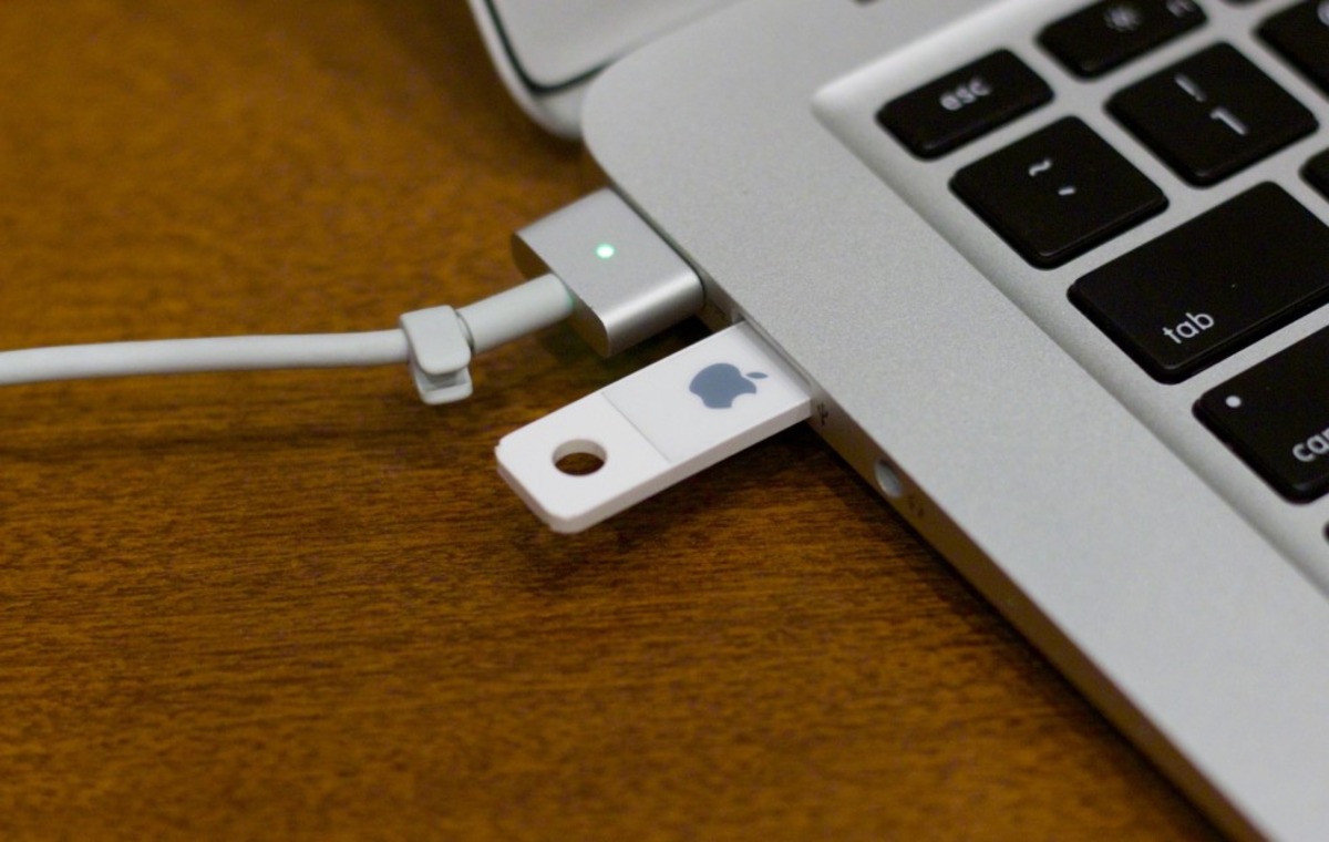 Bootable USB Flash Drive Of OS X Mavericks Installer