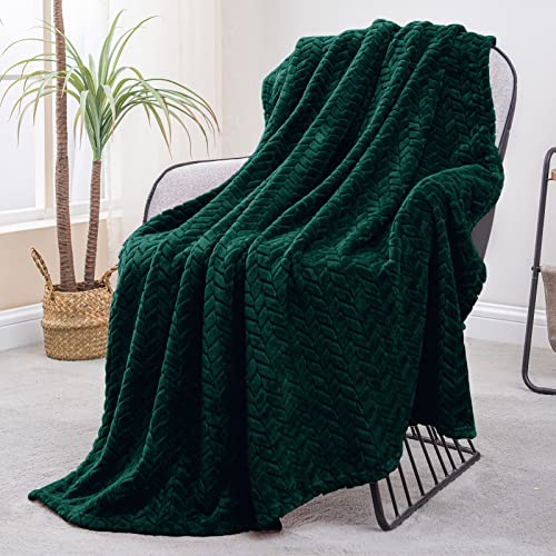 Cozy Leaves Pattern Flannel Fleece Throw Blanket