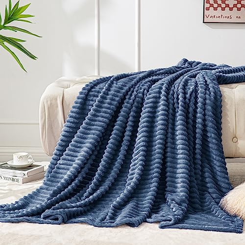Cozy Navy Blue Fleece Throw Blanket - BEDELITE
