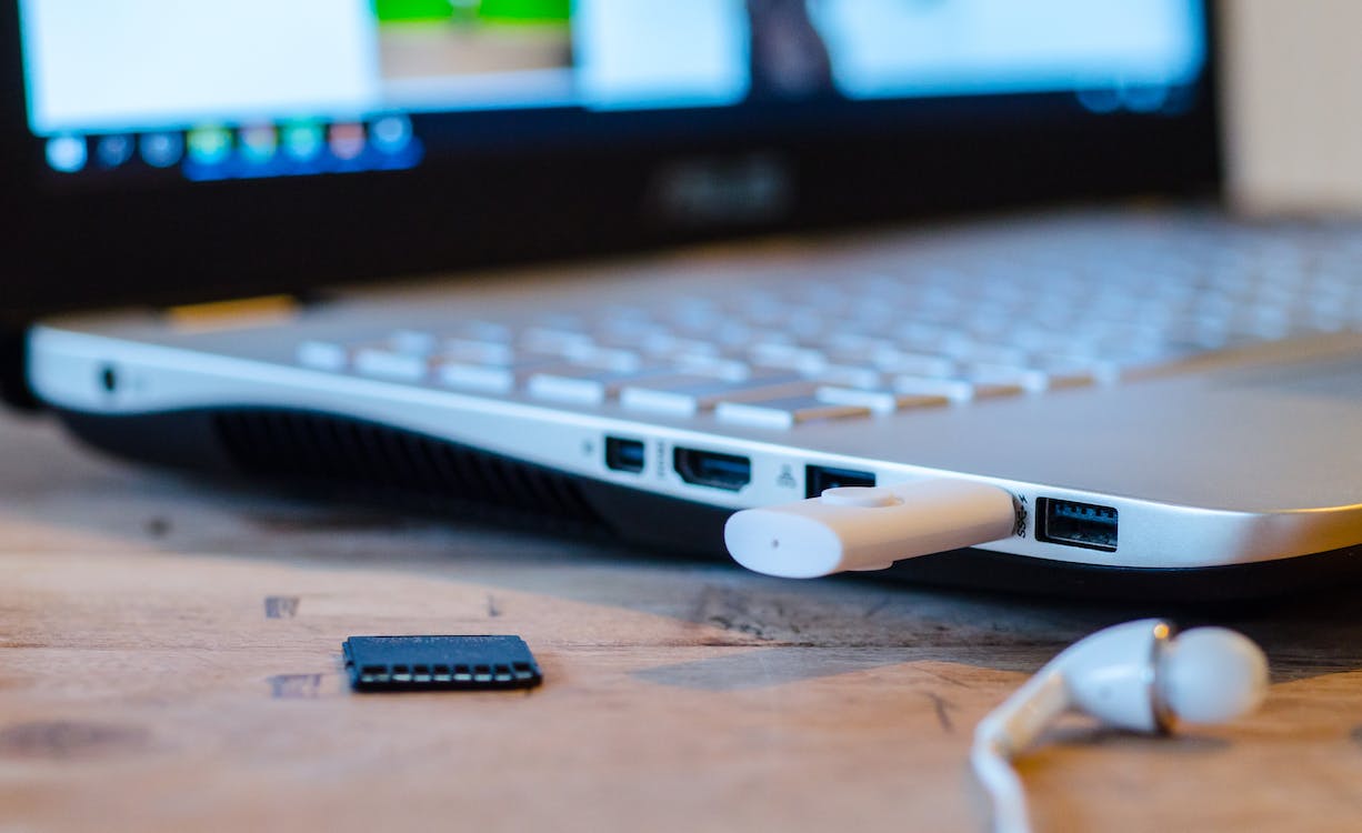 Creating A Bootable Flash Drive With OS X Lion