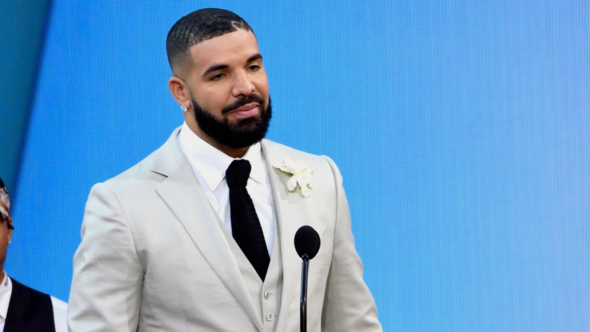 Drake’s “Polar Opposites” Video Pays Tribute To Albanian Independence Day