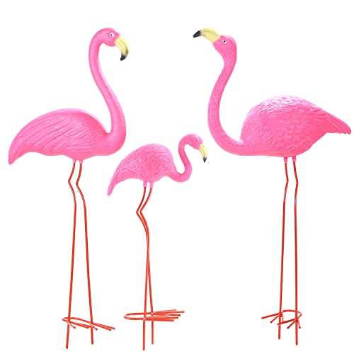Family Flamingo Yard Ornaments