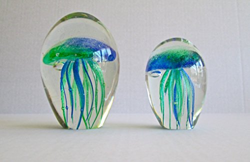 G.I.I Blue/Green Jellyfish Paperweight Nautical Art Glass Sculpture