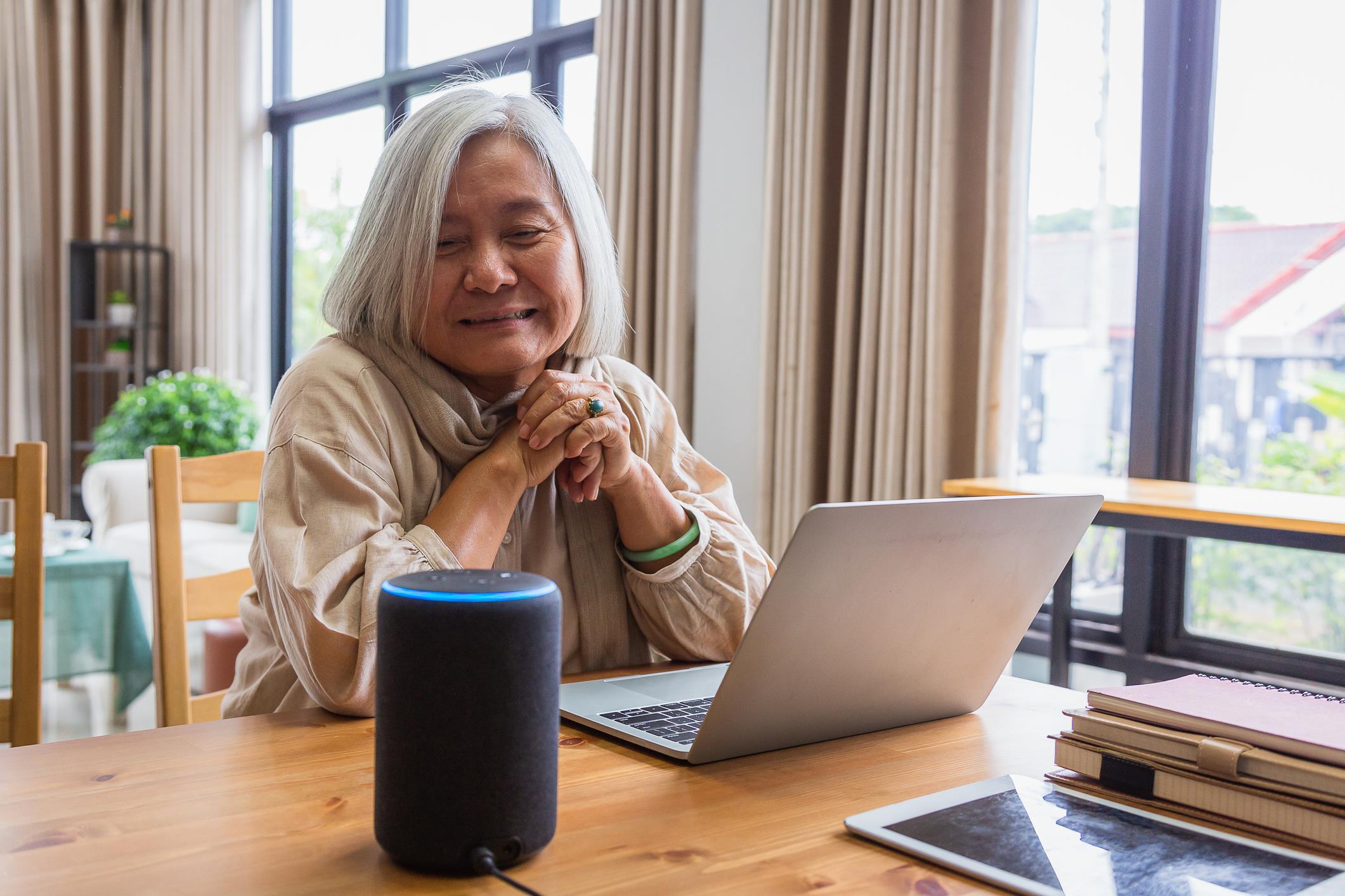 how-an-amazon-echo-can-help-the-elderly