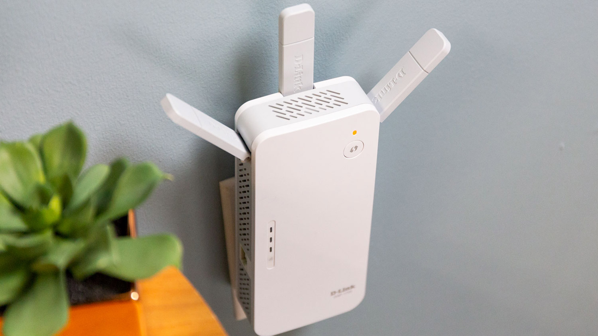 How Do Wi-Fi Extenders Work?