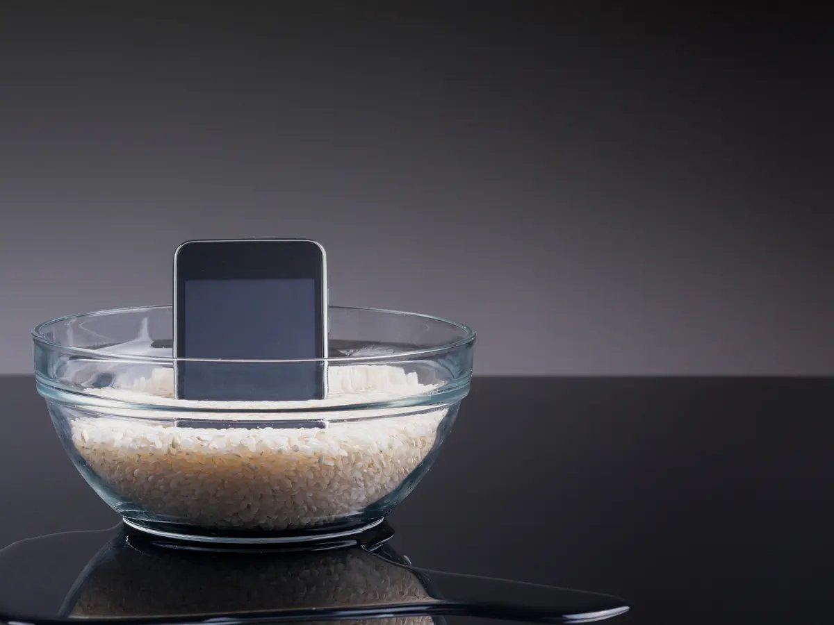 How Long Should You Leave Electronics In Rice