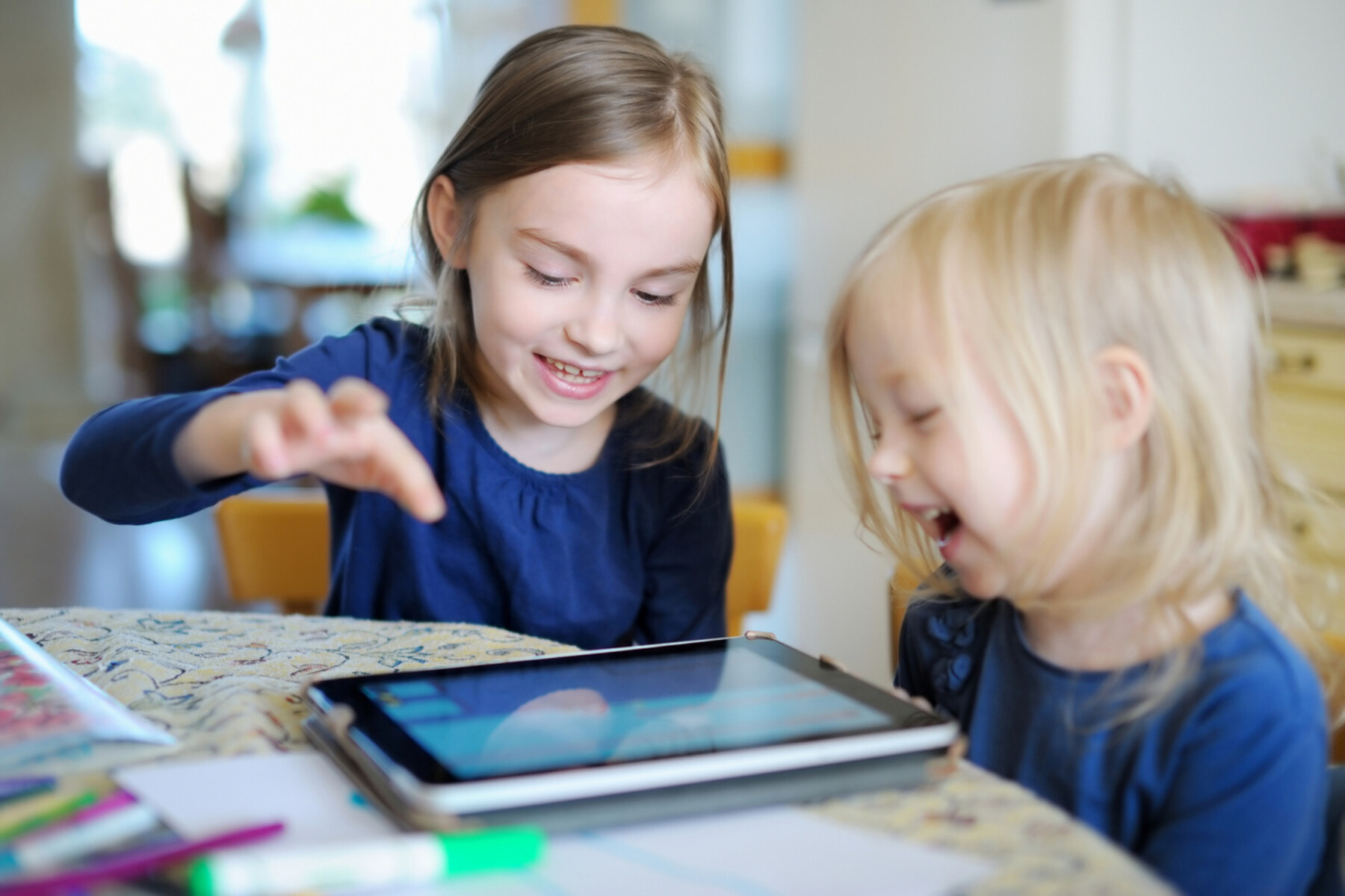 how-technology-affects-child-development