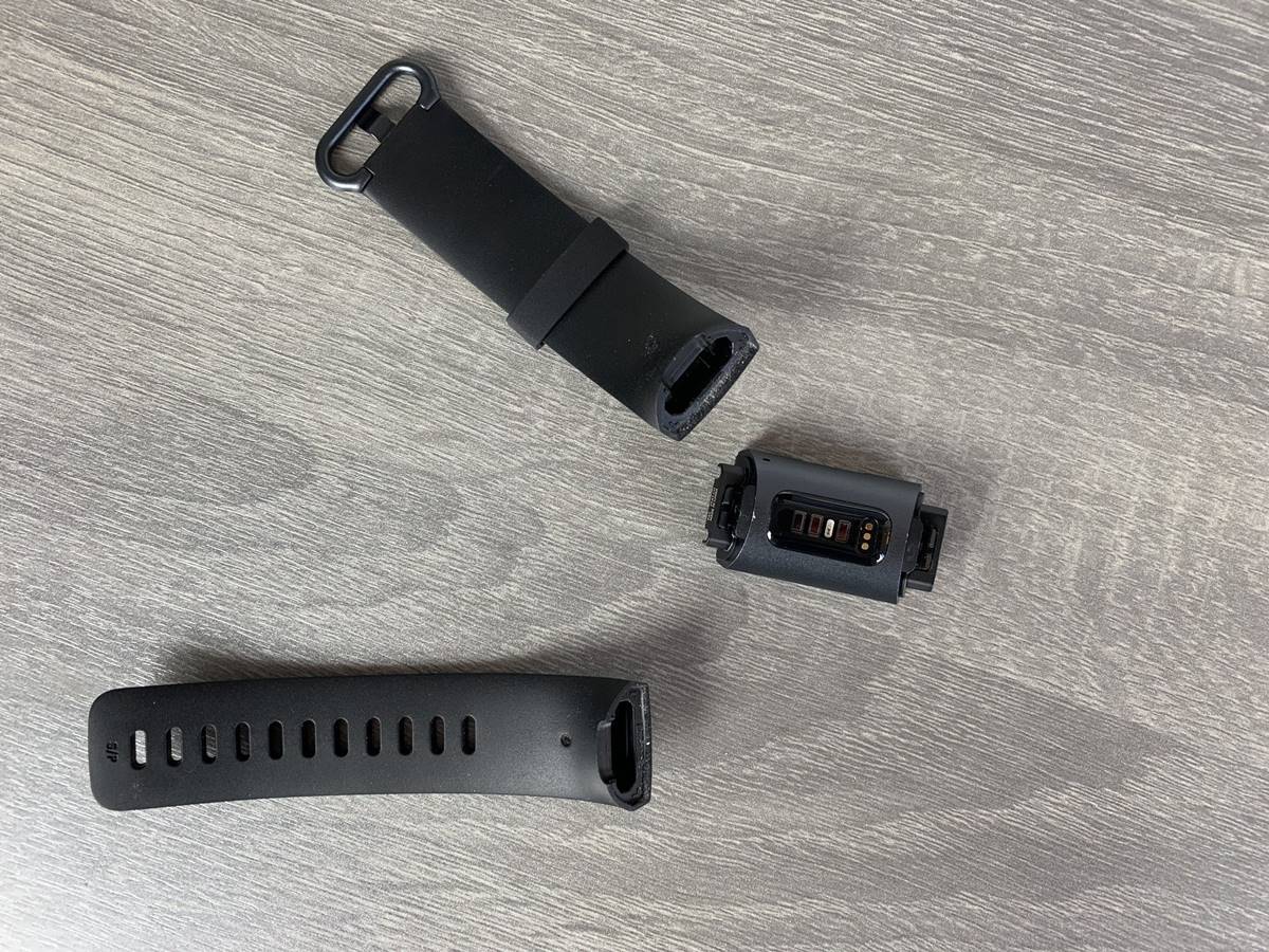 How To Change The Band On A Fitbit