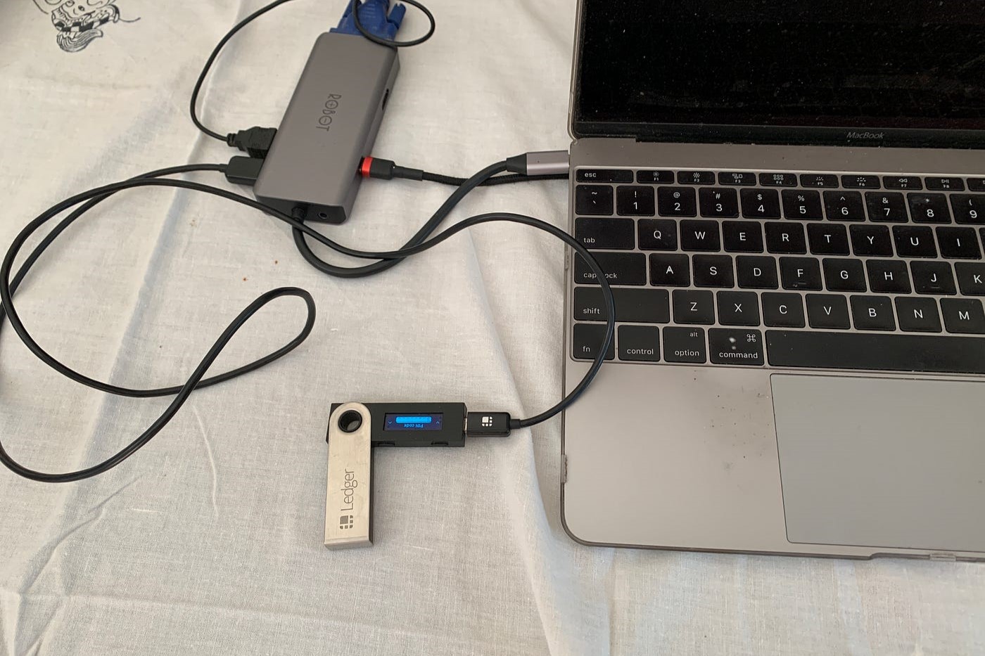 how-to-connect-ledger-nano-x-to-macbook-pro
