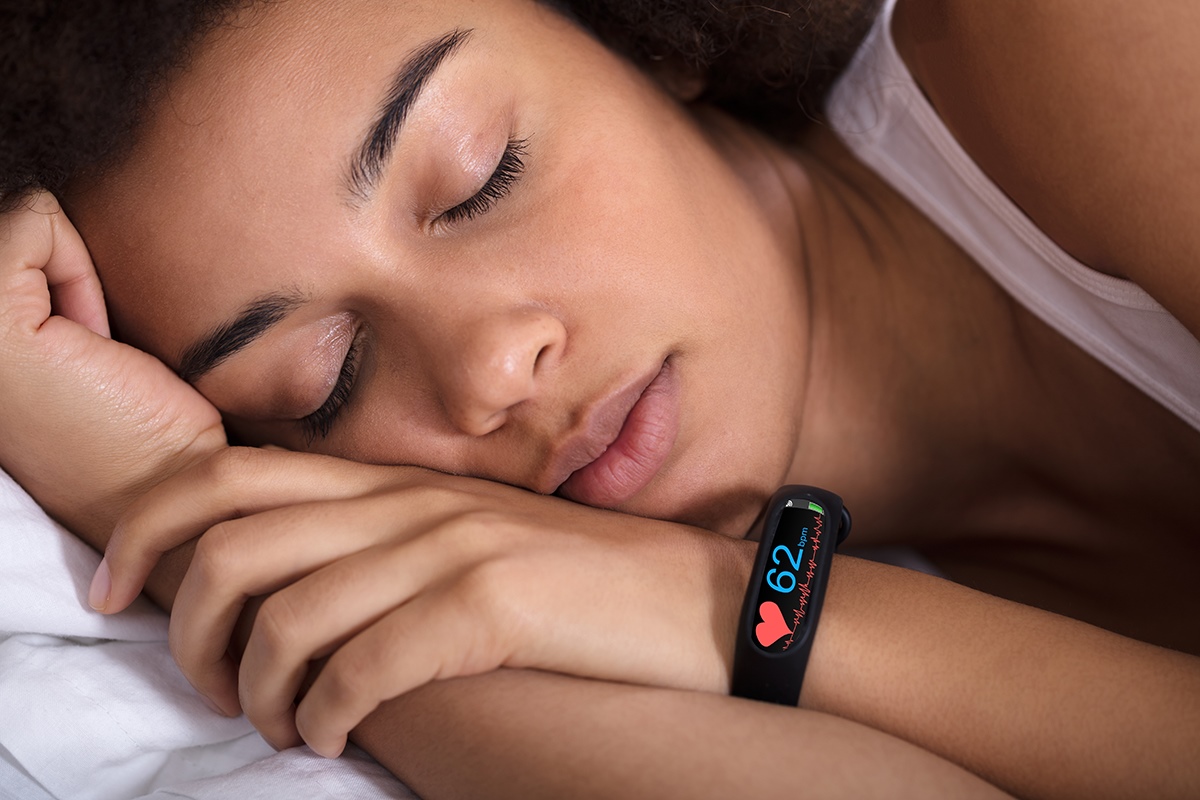 how-to-get-more-deep-sleep-fitbit