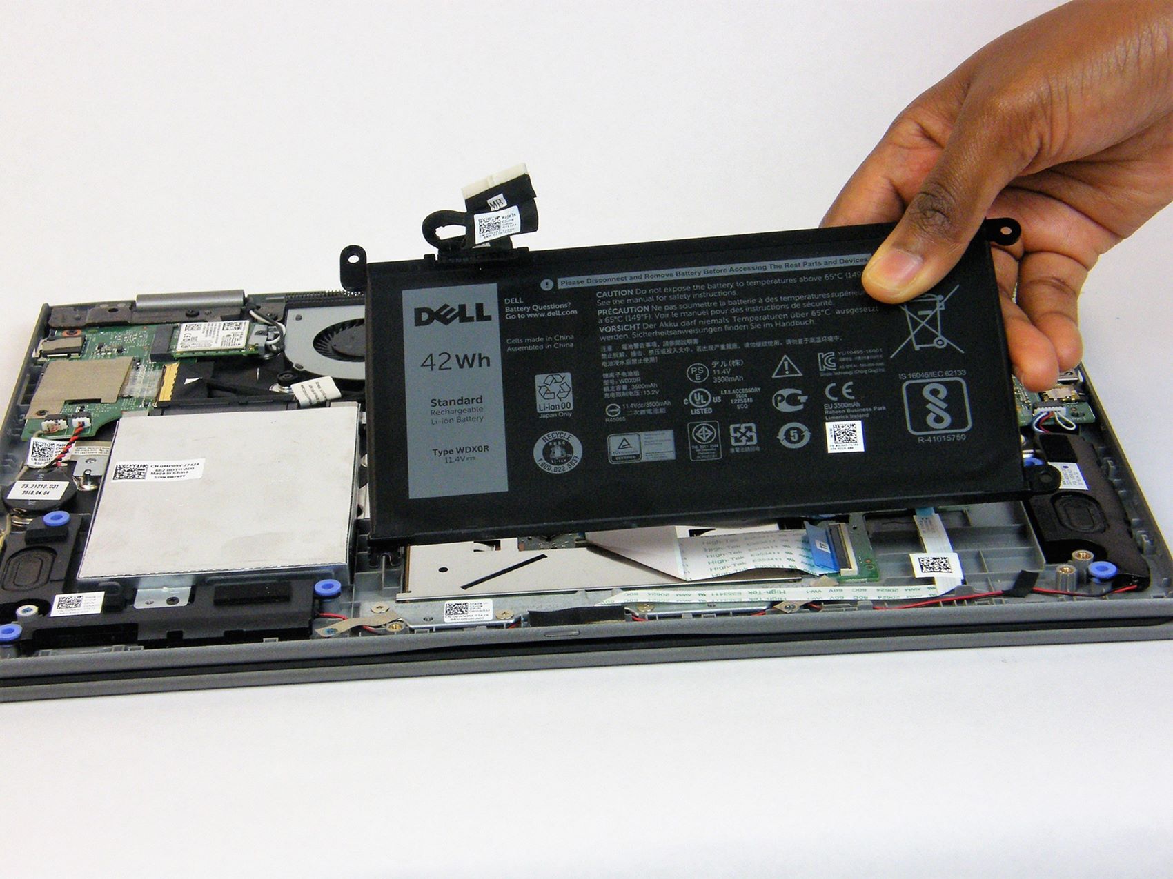How To Remove The Battery From A Dell Laptop