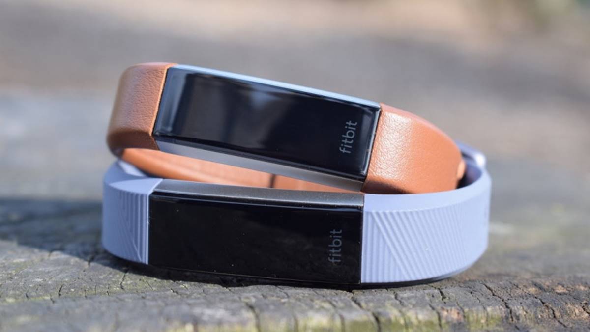 How To Reset Fitbit Alta | CitizenSide