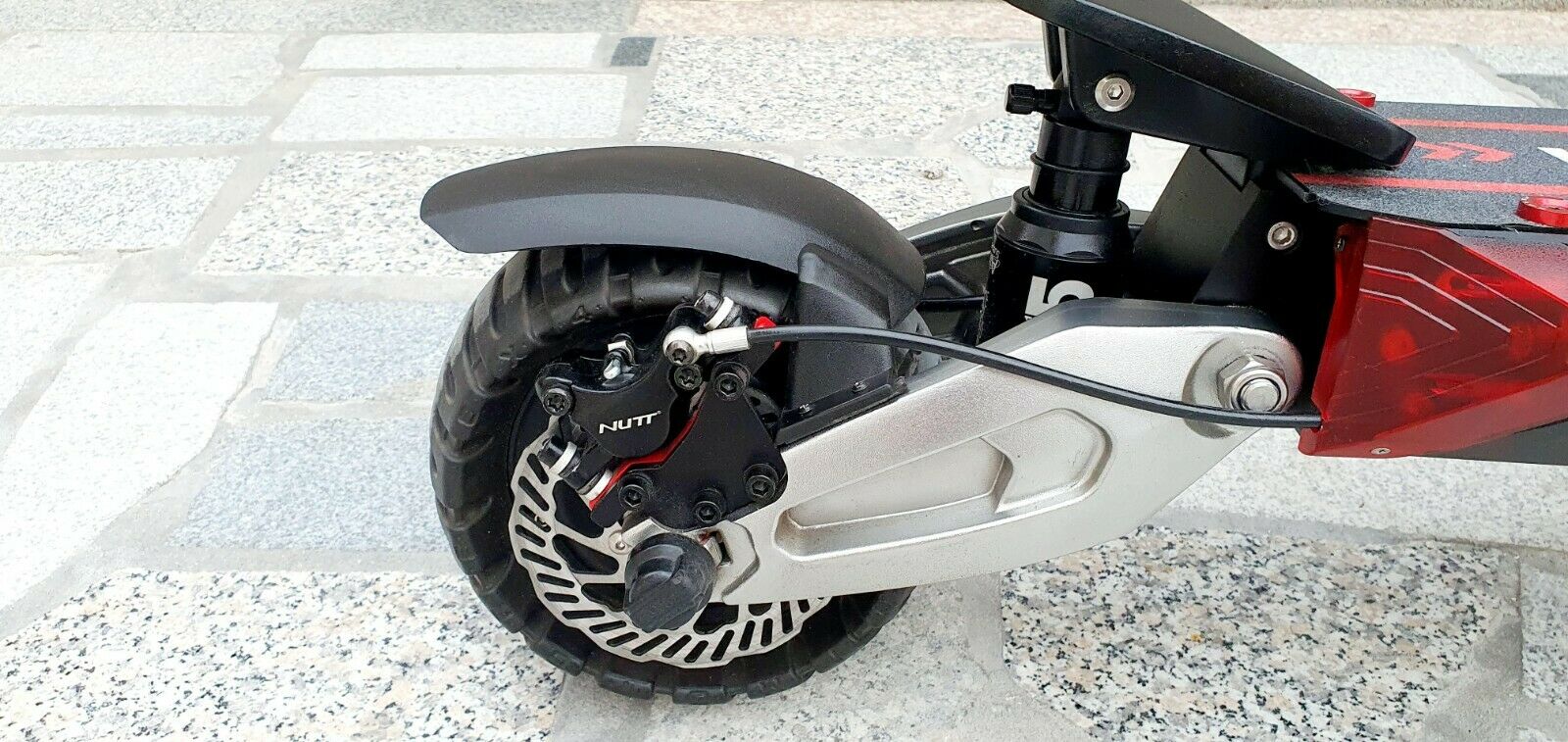 how-to-tighten-electric-scooter-brakes