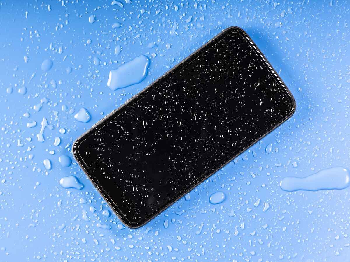 how-to-waterproof-electronics