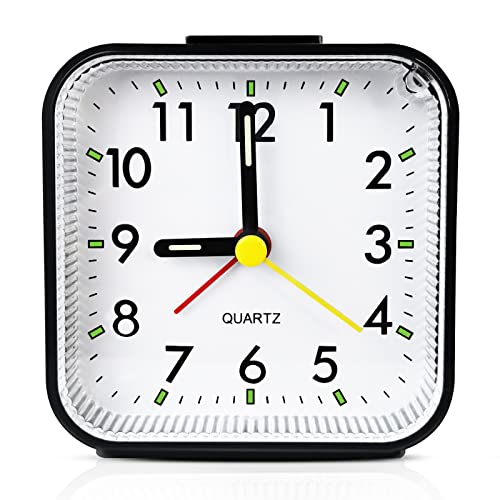 Lamisola Small Battery Operated Analog Alarm Clock