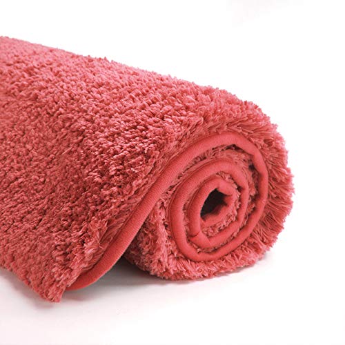 Luxurious and Absorbent Bath Rug for Your Bathroom
