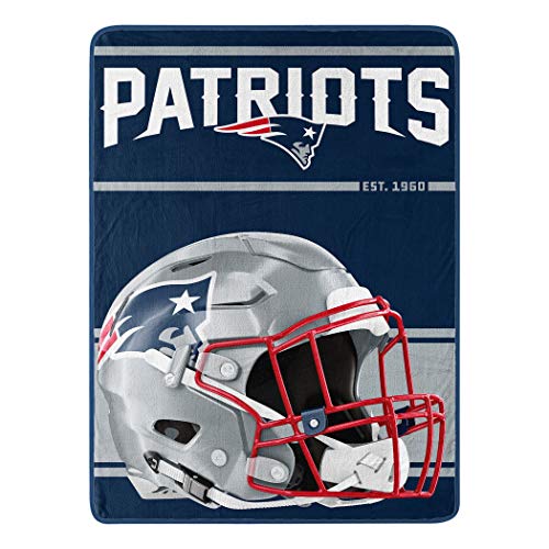 New England Patriots Micro Raschel Run Design Blanket