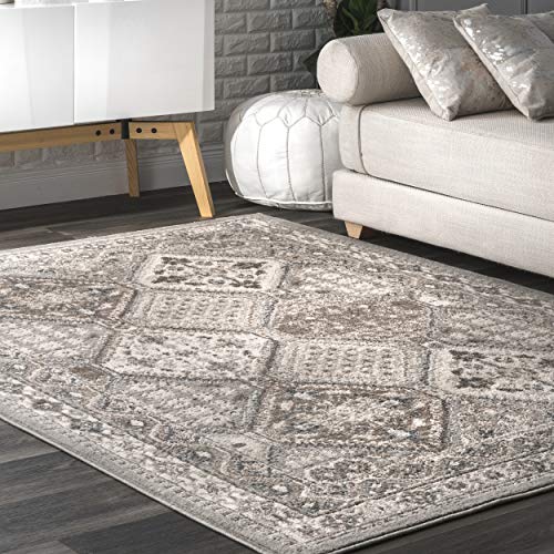 nuLOOM Traditional Tiled Accent Rug