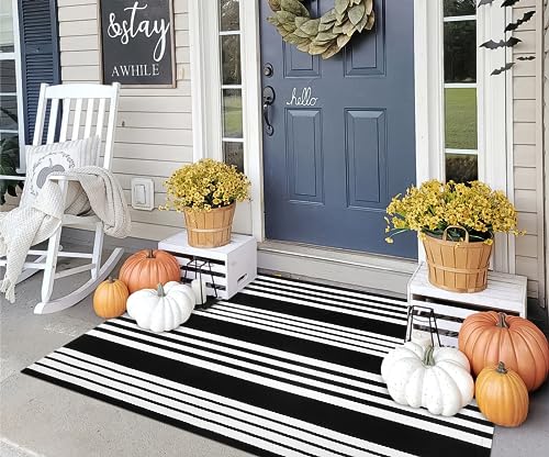 OJIA Black and White Outdoor Rug