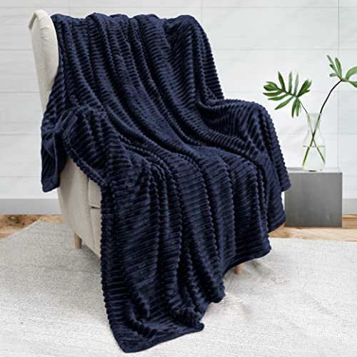 PAVILIA Super Soft Fleece Throw Blanket
