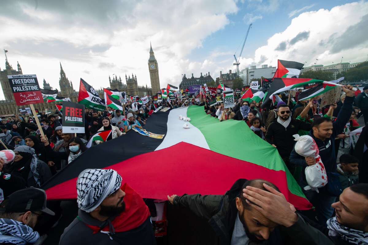 Pro-Palestine Protester Pounds German Man’s Door Over Israeli Flag