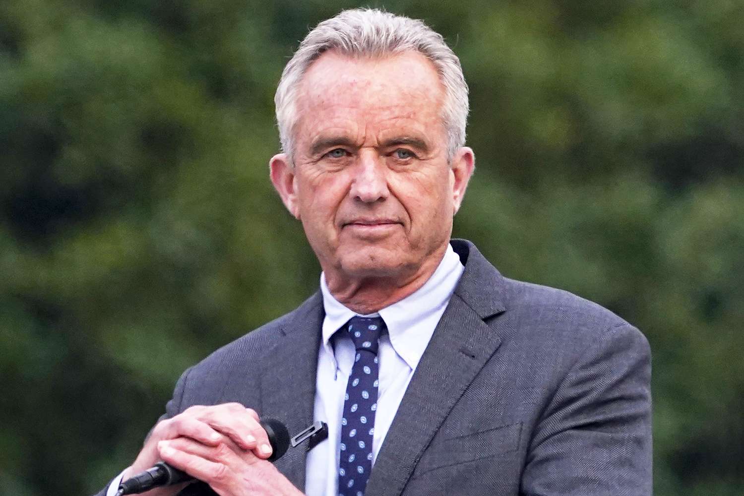 RFK Jr. Responds To Barefoot Plane Photo Debate, Stands Firm On Baring Toes