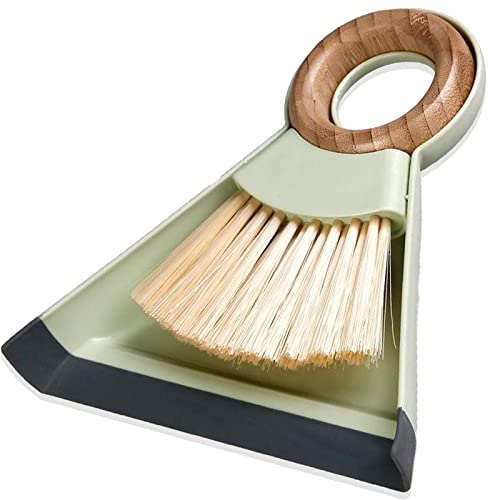 https://citizenside.com/wp-content/uploads/2023/11/small-mini-hand-broom-dustpan-set-41moaNv3kGL.jpg