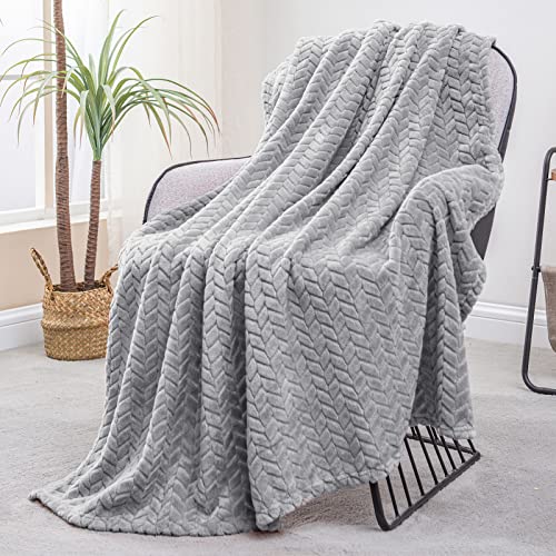 Soft and Cozy Flannel Fleece Throw Blanket